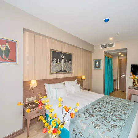 تاكسيميست فندق