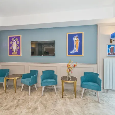 فندق تاكسيميست 3*