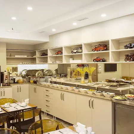 تاكسيميست 3*